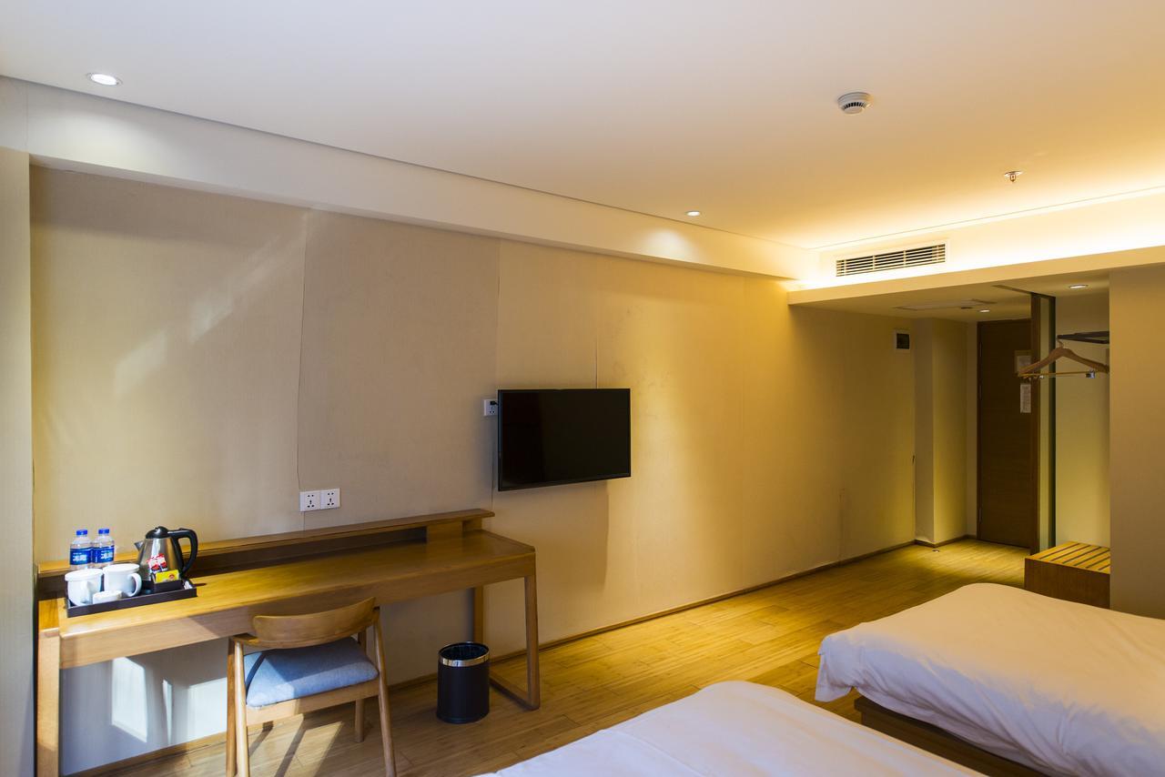Ji Hotel Jiayuguan Pedestrian Street Экстерьер фото